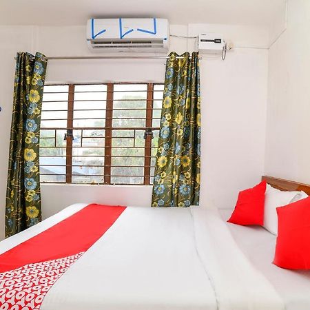 OYO 40893 Hotel Lotus Guwahati Buitenkant foto