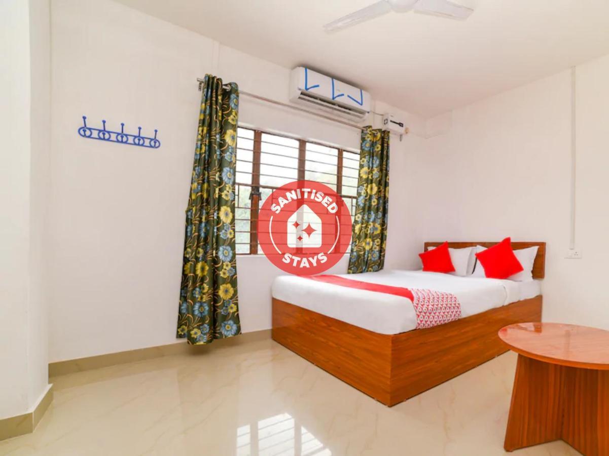 OYO 40893 Hotel Lotus Guwahati Buitenkant foto