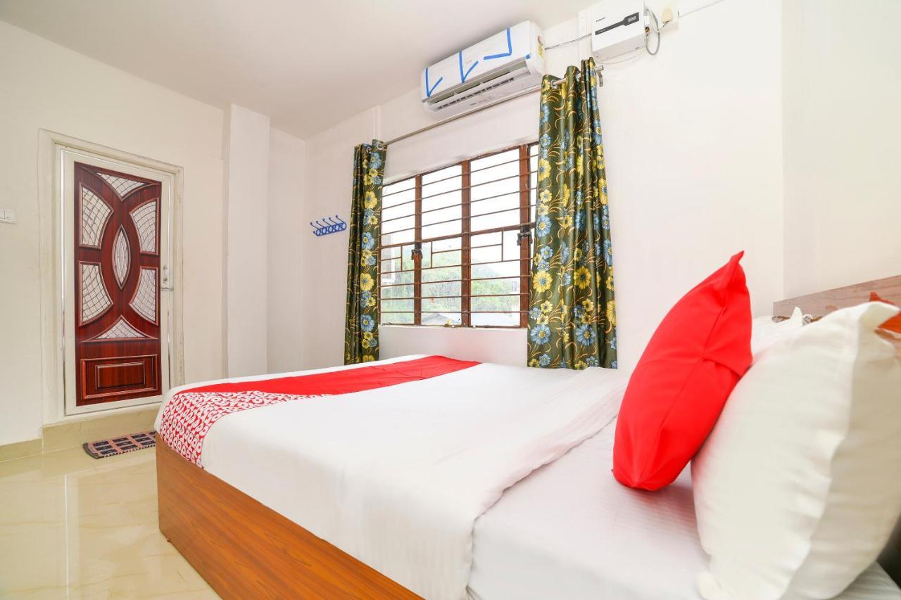 OYO 40893 Hotel Lotus Guwahati Buitenkant foto