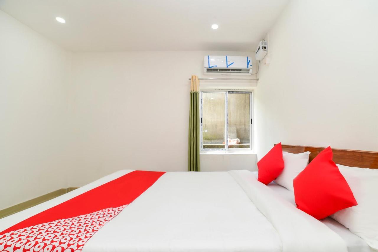 OYO 40893 Hotel Lotus Guwahati Buitenkant foto