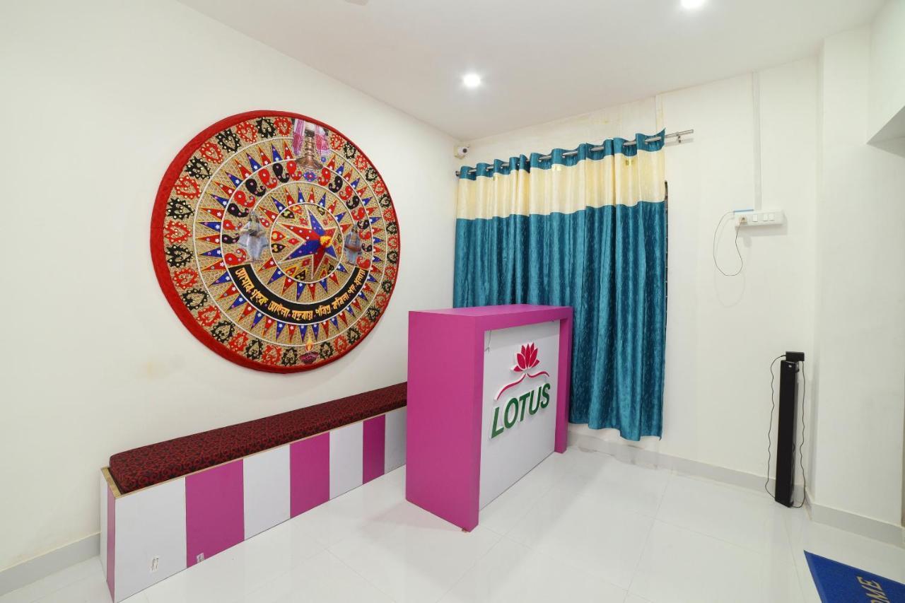 OYO 40893 Hotel Lotus Guwahati Buitenkant foto